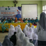 4.38 TP PKK Kolut Berikan Edukasi Kesehatan Bagi Pelajar SMKN 1 Wawo