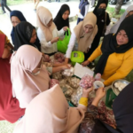 4.39 Pemprov Sultra Gelar Gerakan Pangan Murah di 17 KabupatenKota